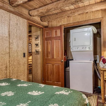 Very Private, Real Log Cabin With Hot Tub! Sevierville Dış mekan fotoğraf