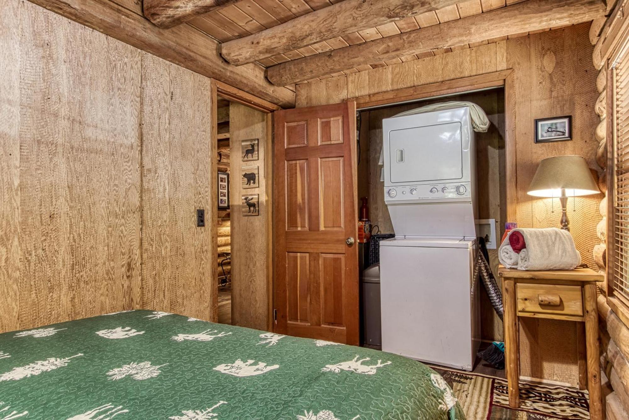 Very Private, Real Log Cabin With Hot Tub! Sevierville Dış mekan fotoğraf