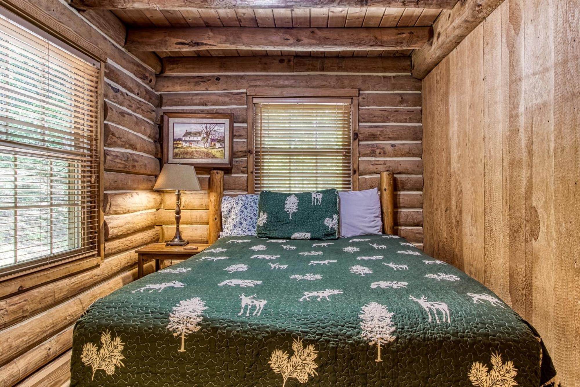 Very Private, Real Log Cabin With Hot Tub! Sevierville Dış mekan fotoğraf
