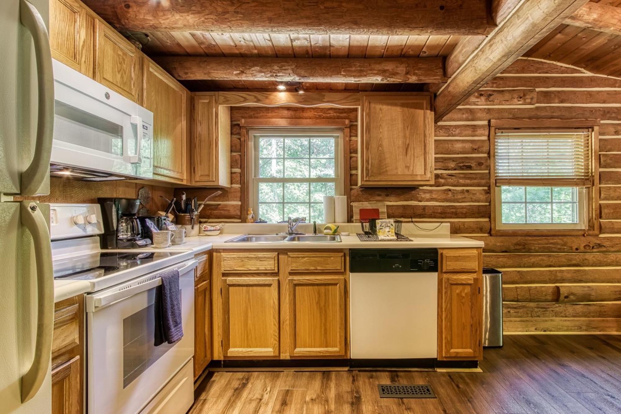Very Private, Real Log Cabin With Hot Tub! Sevierville Dış mekan fotoğraf